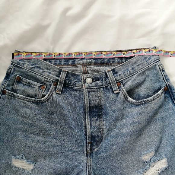 Levi's 501 90s Loose Straight Jeans Premium Denim in Sketch Artist 27 (4) - Picture 14 of 16